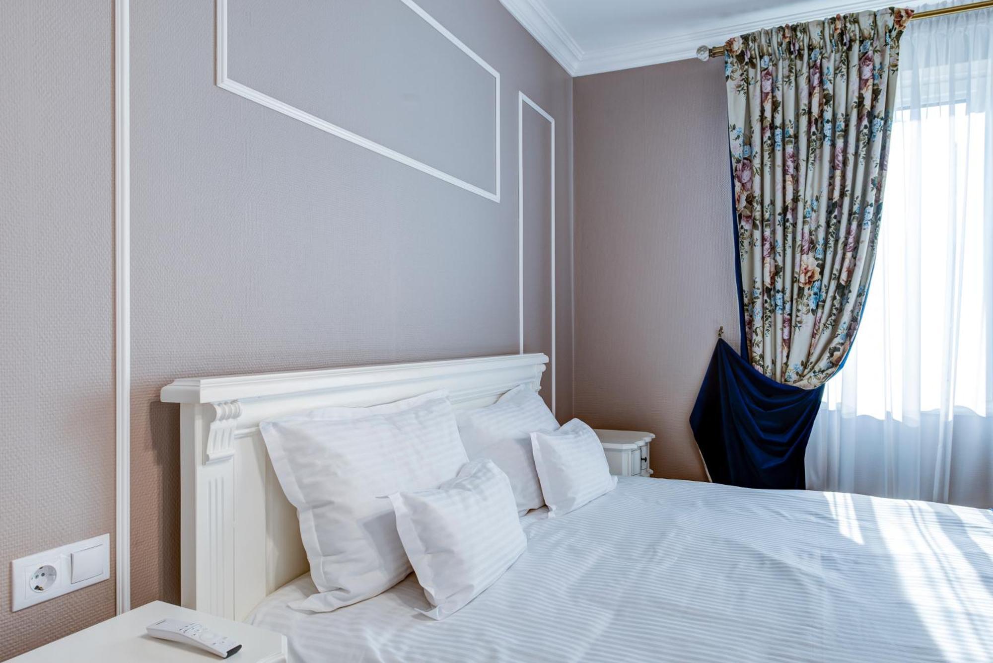 Montana Popa Aparthotel Blaj ภายนอก รูปภาพ