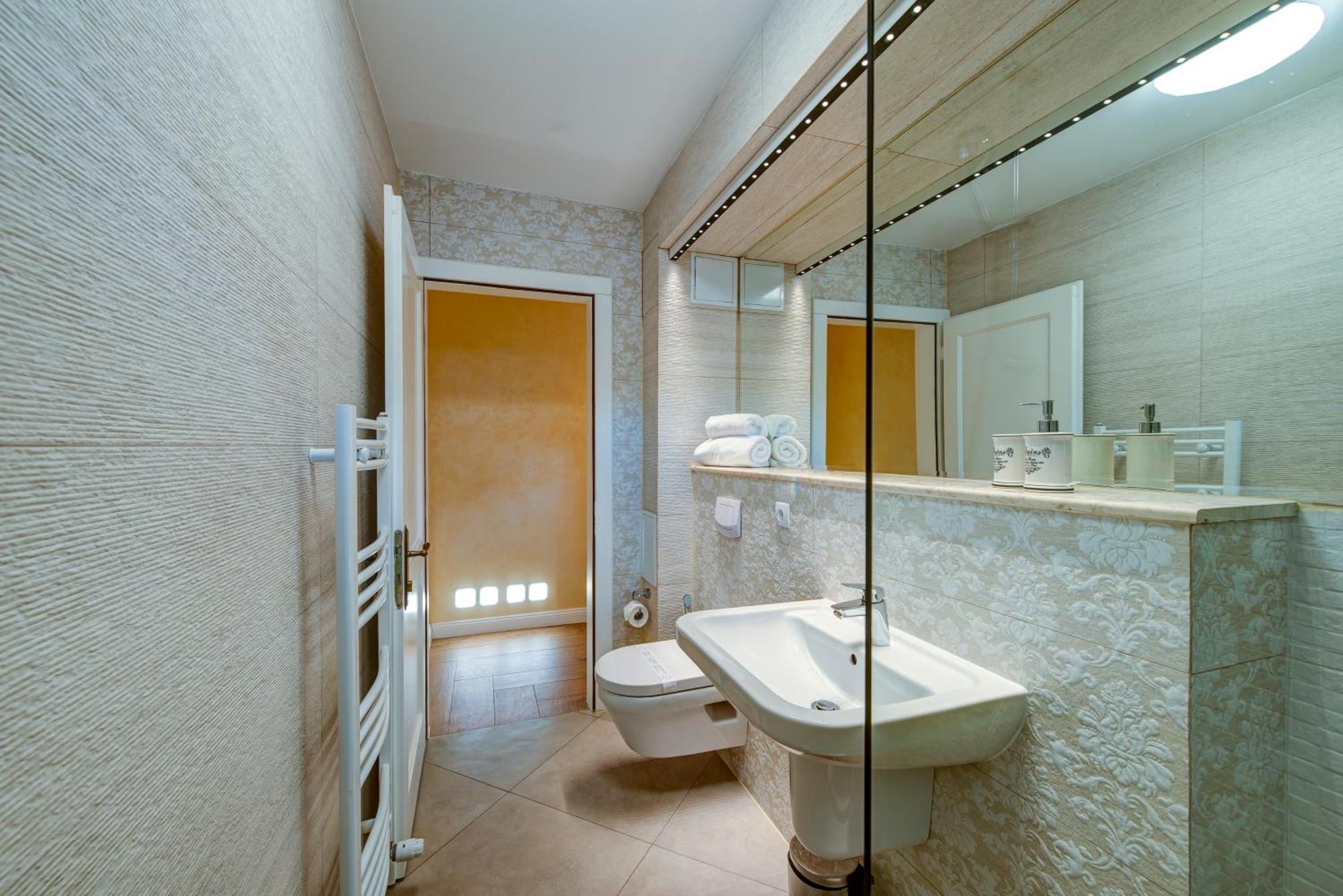 Montana Popa Aparthotel Blaj ภายนอก รูปภาพ